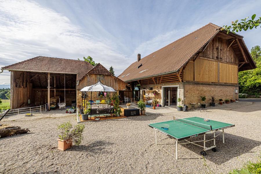 Uelis-stoeckli-gaestezimmer Auf Bauernhof Mit Billiard Und Alpakatrekking