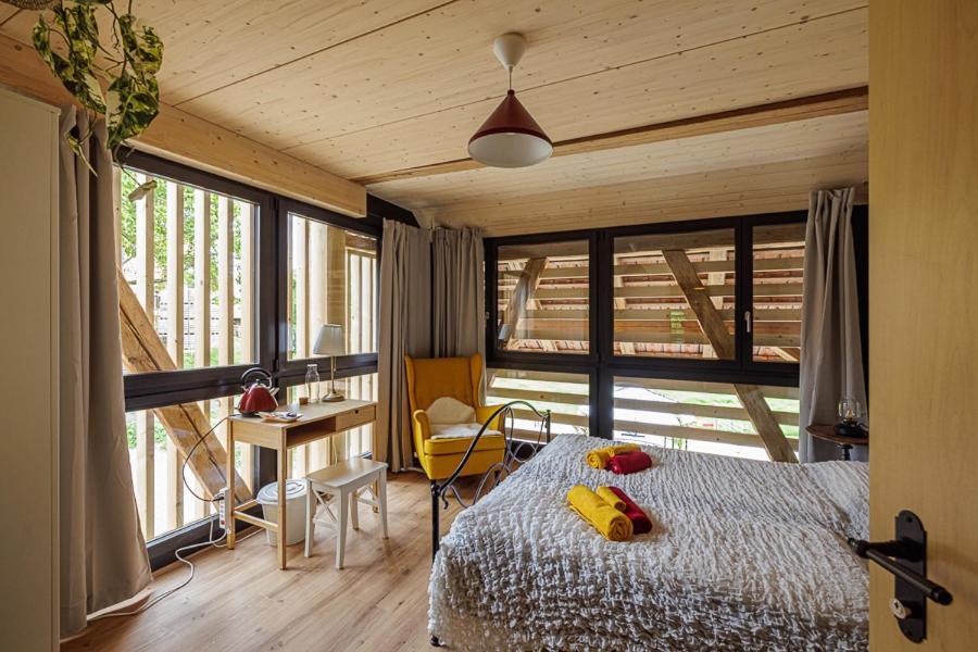 Farm stay Uelis-stoeckli-gaestezimmer Auf Bauernhof Mit Billiard Und Alpakatrekking *